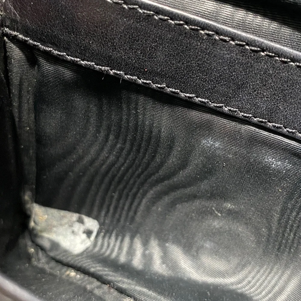 Authentic CHANEL Timeless CC Logo Caviar Leather Purse Wallet - Picture 14 of 17
